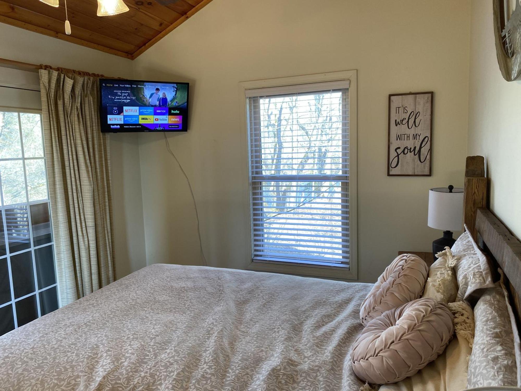 Gray'S Place On Cosby Creek - 2 Bedrooms, 2 Baths, Sleeps 6 Home Екстериор снимка