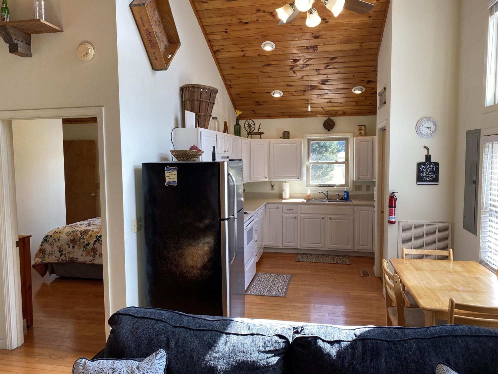 Gray'S Place On Cosby Creek - 2 Bedrooms, 2 Baths, Sleeps 6 Home Екстериор снимка