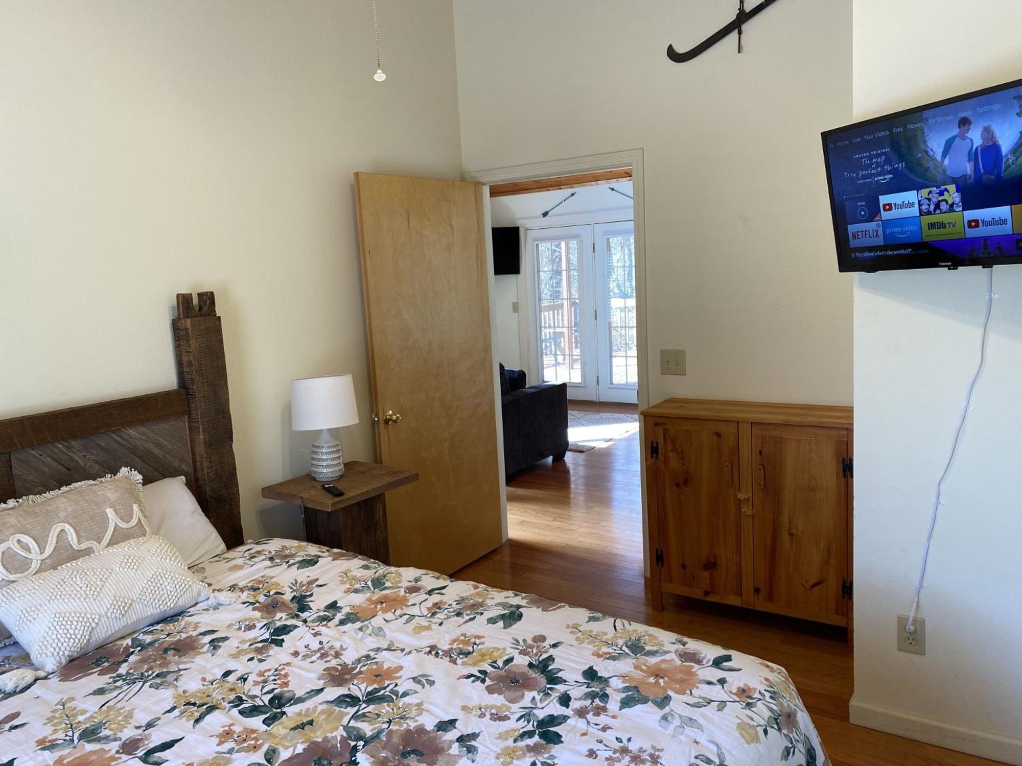 Gray'S Place On Cosby Creek - 2 Bedrooms, 2 Baths, Sleeps 6 Home Екстериор снимка