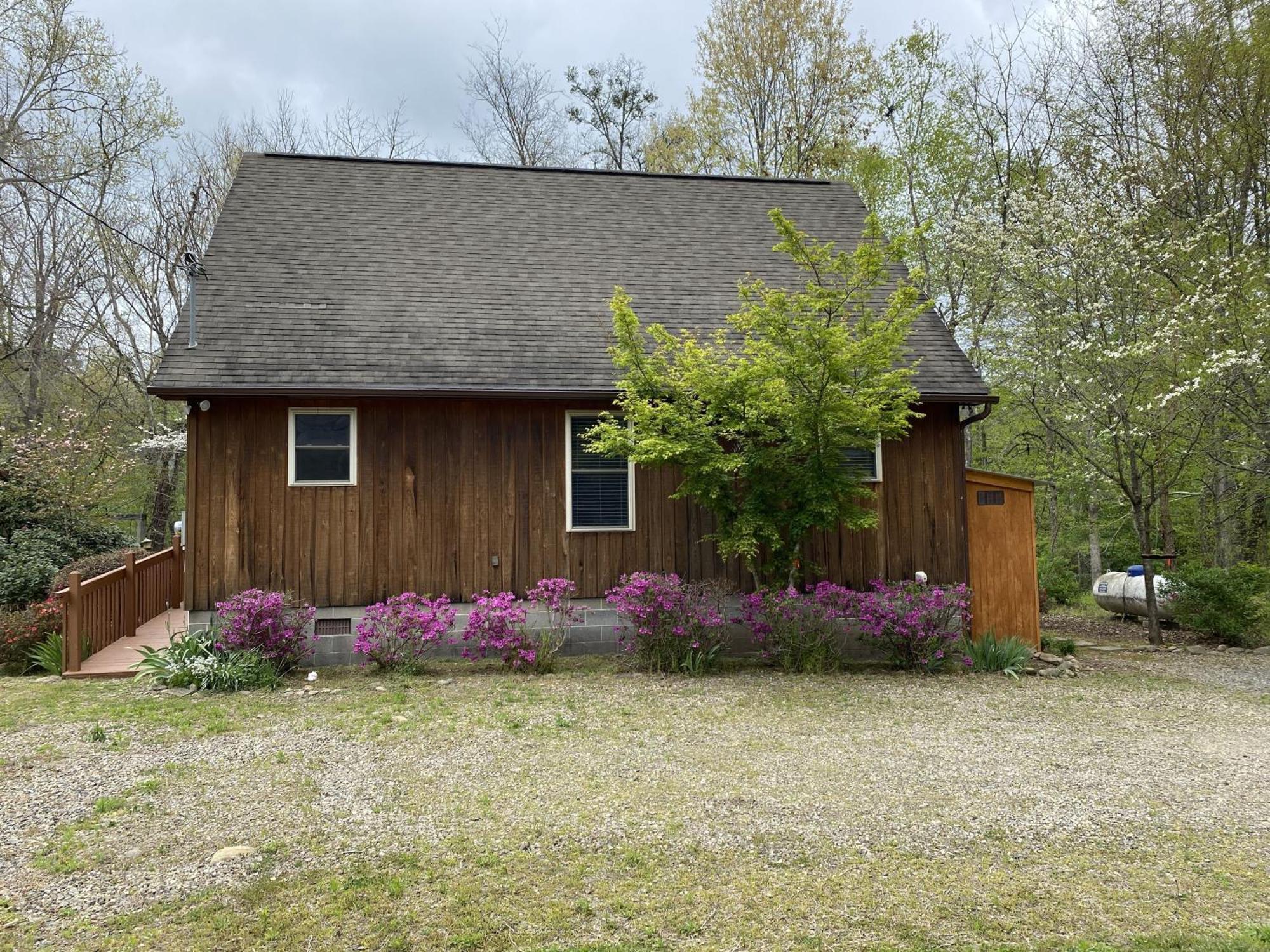 Gray'S Place On Cosby Creek - 2 Bedrooms, 2 Baths, Sleeps 6 Home Екстериор снимка